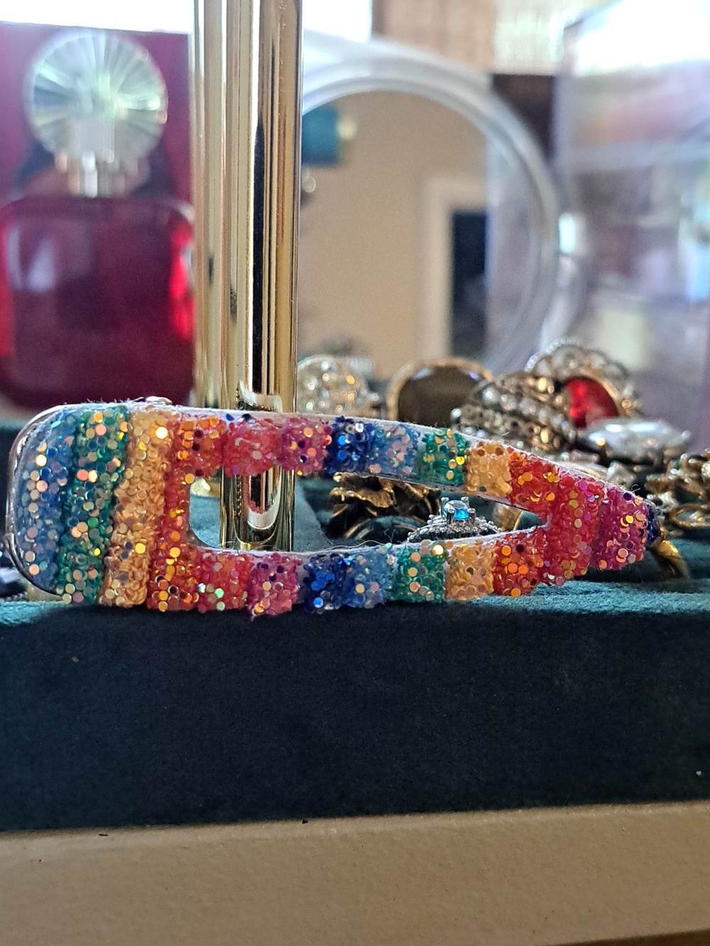 Glitter Rainbow Resin Hair Clip - Multi-Color Women Accessories - Picture 4 of 4
